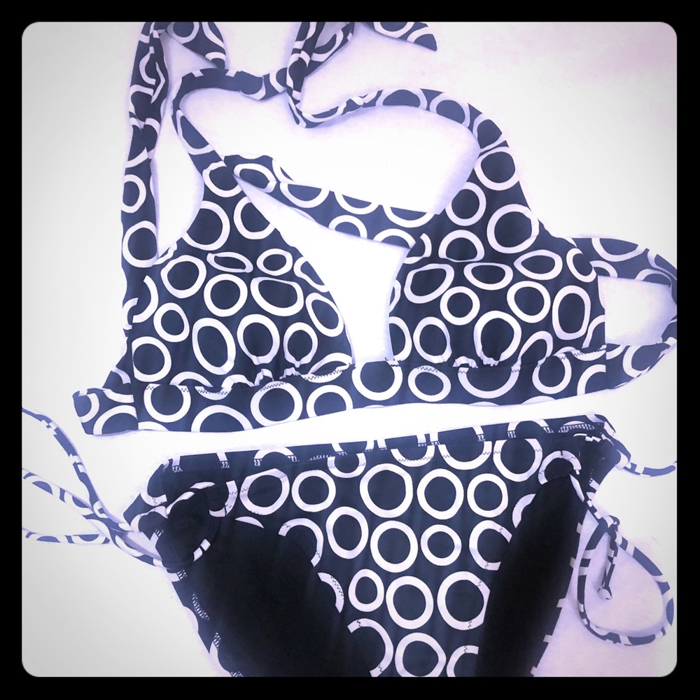 📌Victoria Secret swimsuit black and white bikini